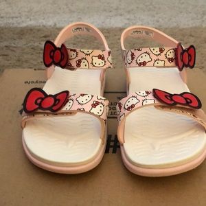 Native Hello Kitty Sandals